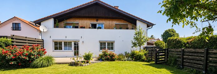 Außenansicht über Garten