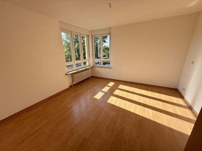 Moderno appartamento di 2 locali a Dresda-Weißig – arredato possibile | 57 m² | Balcone | Ristrutturazione – Zimmer 2