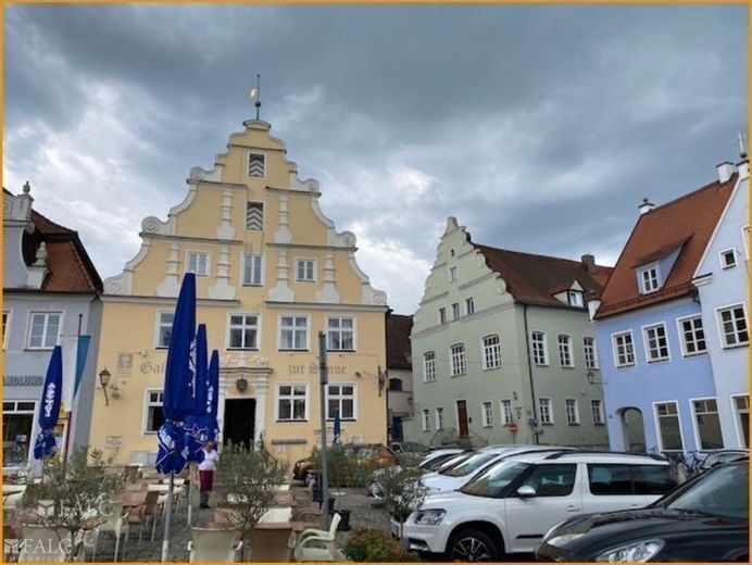 Außenansicht Parkplätze