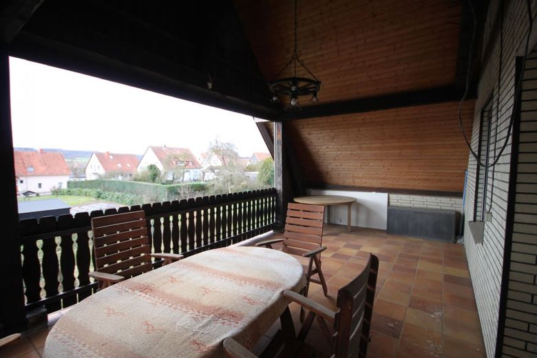 Viel Platz für die große Familie in zentraler Dorflage! – Terrasse