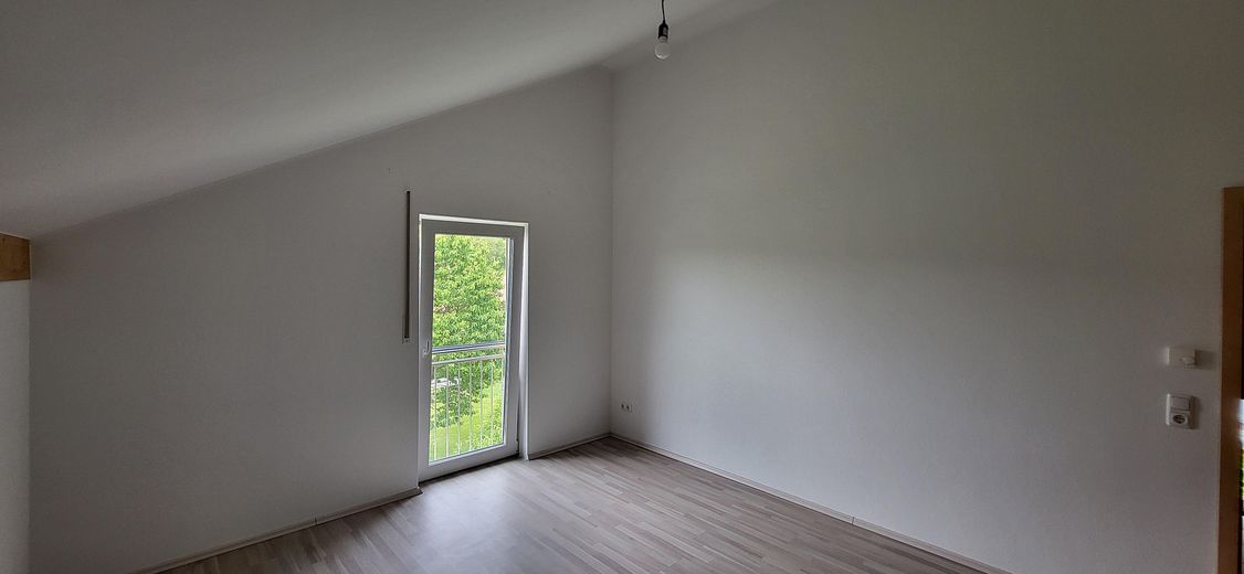Sonnige Aussichten für die ganze Familie – modernes Einfamilienhaus mit Gartenflair – Elternschlafzimmer