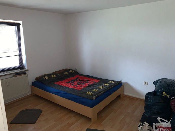 *Nette 2 Zimmer ETW mit eigenem Zugang zum Keller zur Eigennutzung oder Neuvermietung !!!* – Schlafzimmer