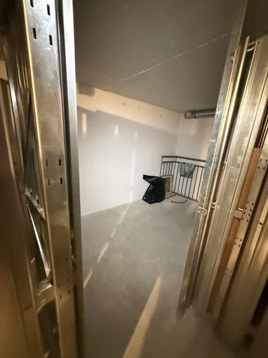 Un chez-soi ensoleillé avec balcon exposé sud - Appartement de 2 pièces à occuper soi-même - Sans commission – Keller 2