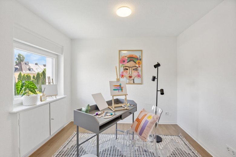 Charmante Doppelhaushälfte mit Garten - Ruhig & zentral - ohne Provision – OG Arbeitszimmer