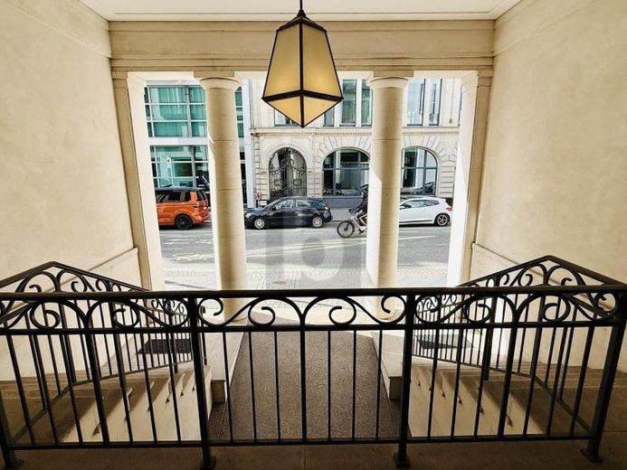 EINZIGARTIGES LUXUSUNIKAT IN ABSOLUTER BESTLAGE – Foto 1