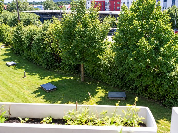Helles 1-Zimmer-Apartment mit Südbalkon, Einbauküche und Stellplatz in Nürnberg-Laufamholz – Ausblick