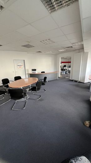 Helle Büroflache in guter Lage – IMG_4140