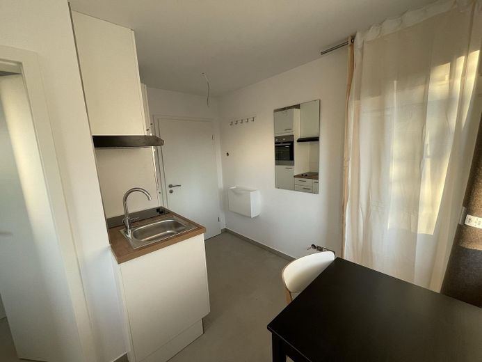 +++ Stilvolles Micro-Appartment in Top Lage nahe Bahnhof Feuerbach +++(7) – Wohnbereich