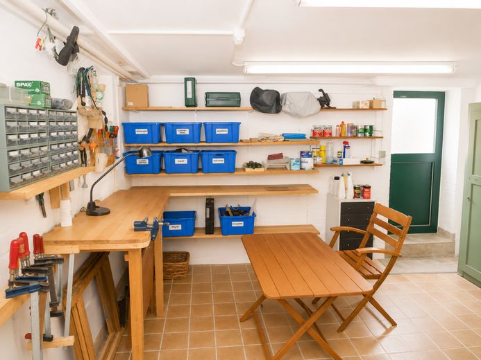 Einfamilienhaus in bester Lage in Lebenstedt, 4,5 Zimmer mit großem Garten – Keller Hobby 2