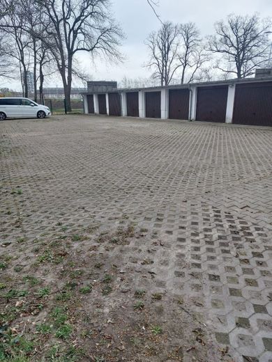 Repräsentative Büro- / Praxisfläche in stilvoller Stadtvilla - Editharing, Magdeburg-Stadtfeld Ost – PKW-Stellplätze