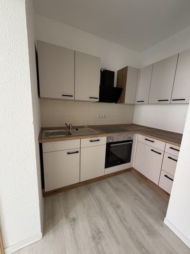 Appartement de 2 pièces avec balcon, 49 m², Roßlau, classe énergétique B – Beispielfoto einer Küche