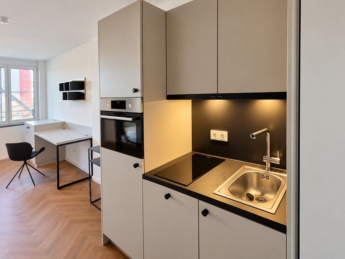 Möbliertes Studio in Friedrichshain/Mitte Krautstr. 30 (Nähe Jannowitzbrücke) 5. OG | 24 m² | – Foto 2