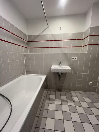 Ihr neues Zuhause wartet - Erstbezug nach Kernsanierung mit Balkon – Badezimmer