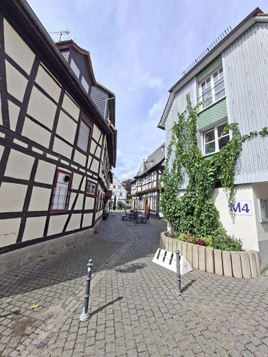 Ampio appartamento di 2 locali di circa 91 m², con cucina spaziosa e balcone – proprio in Europaplatz a Schotten – Foto 2