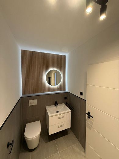 Beautiful 3-Room Apartment in Hof with Balcony and Kitchen – Photo 6