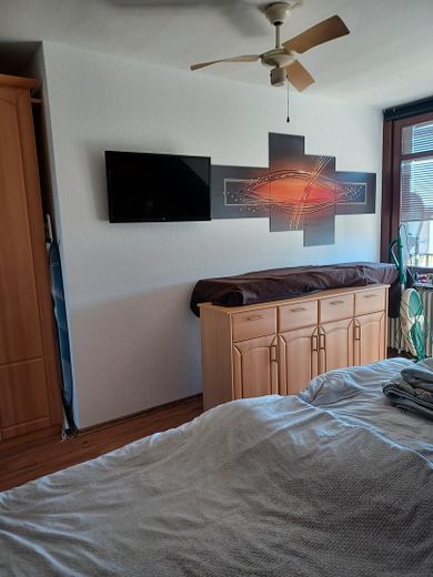 Klimatisierte mod.lichtdurchfl.DG-Whg. Pelleto+PV-Anlage,unverb.FERNSICHT+3-Fachvergl. – Schlafzimmer