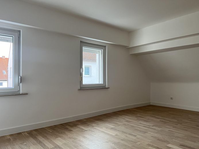 Dom jedno- lub dwurodzinny z pompą ciepła – bez prowizji – – Zimmer OG