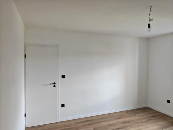 Hochwertig kernsanierte 3-Zimmer-Wohnung mit Loggia und Stellplatz in Nürnberg-Zabo – Schlafzimmer