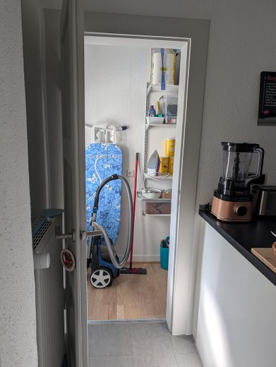 Abstellkammer 1