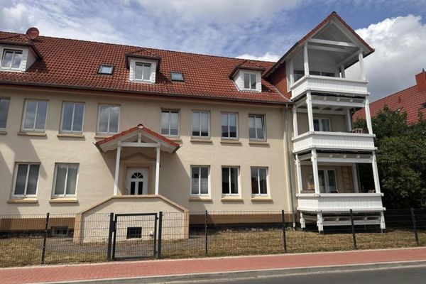 Attention investors: Spacious 4-room condominium in Burgdorf