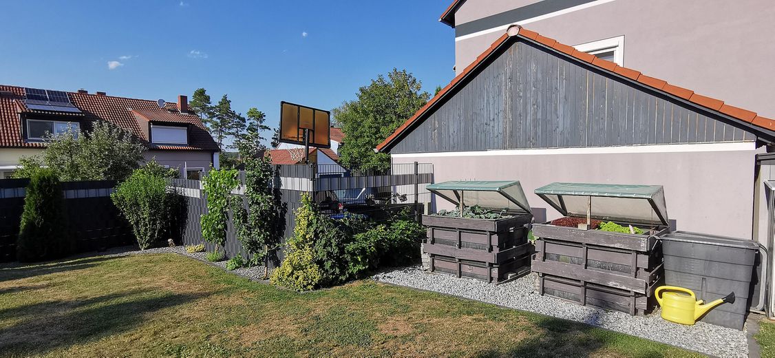 DHH - Haus mit Pool, Speicher-PV und Ausbaureserve – Photo 26