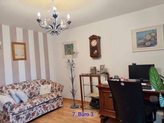 Viel Platz für Ihre Familie in einem gepflegten Reihenmittelhaus in Dachau – Büro/zimmer