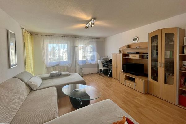 NEUE FENSTER, NEUE HEIZUNG, BALKON UND GARAGE