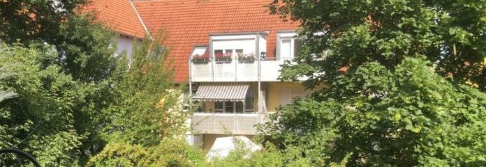 freie 3 ,5 - Zimmer DG Wohnung inkl. Balkon und Tiefgaragenstellplatz