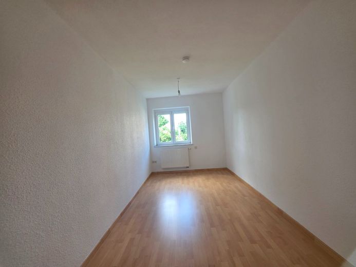 Großzügige 3-Zimmer-Wohnung mit zwei Balkonen und Keller in attraktiver Lage – Schlafzimmer 2