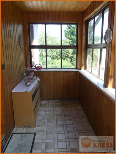 Wohnhaus auf großem Grundstück in der Ortslage von Steinau-Ulmbach – Bild 8