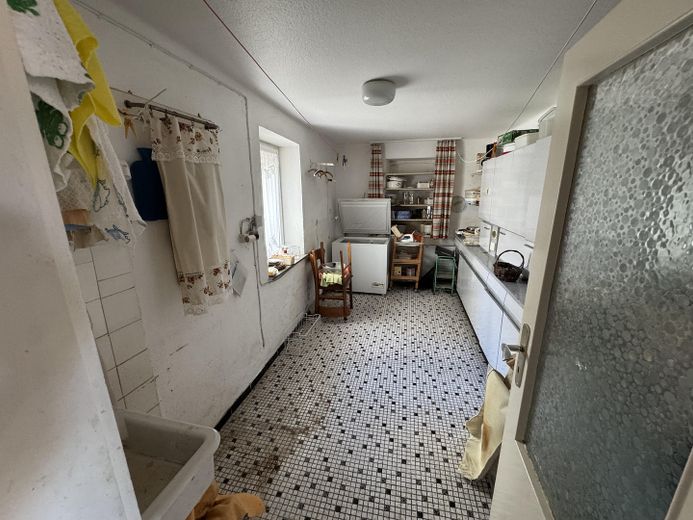 Doppelhaushälfte in ruhiger Lage mit Doppelgarage – Foto 7