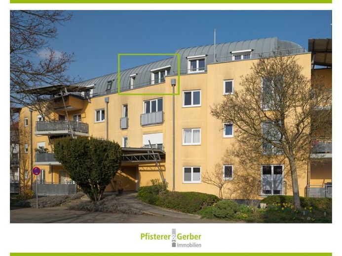 Vermietetes Dachgeschoss–Apartment mit TG–Stellplatz – Foto 1