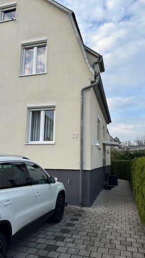 Light-filled detached house in an attractive residential area – Eingangsbereich 