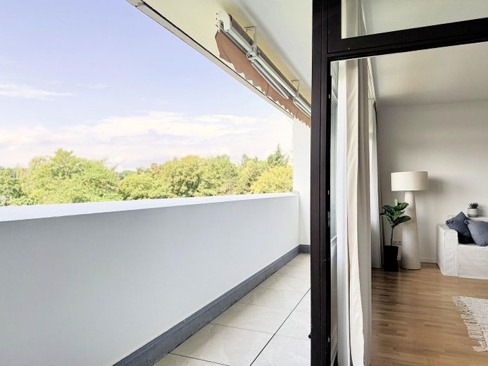 *ZONDER COURTAGE* Stijlvol gemoderniseerd 2-kamer appartement met droomuitzicht & groot zonnebalkon – Foto 10