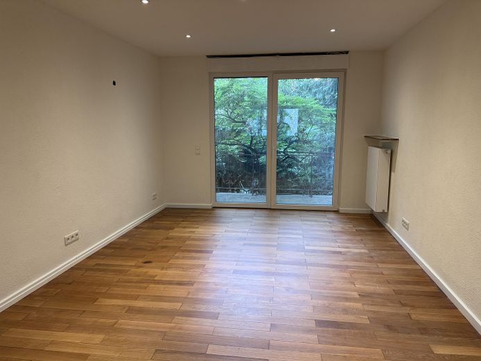 4 Zimmer Wohnung Nauwieser Viertel – Wohnzimmer