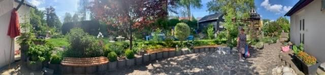 Grünhain'de satılık geniş, tam mobilyalı 2,5 odalı daire – Gartenansicht
