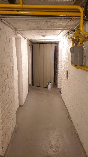 Keller