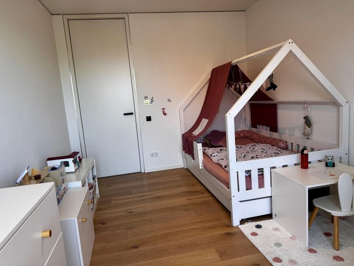 Penthouse met sauna, open haard, SmartHome, 2 TG-plaatsen direct bij het St. Franziskus-hospital – 04 Zimmer