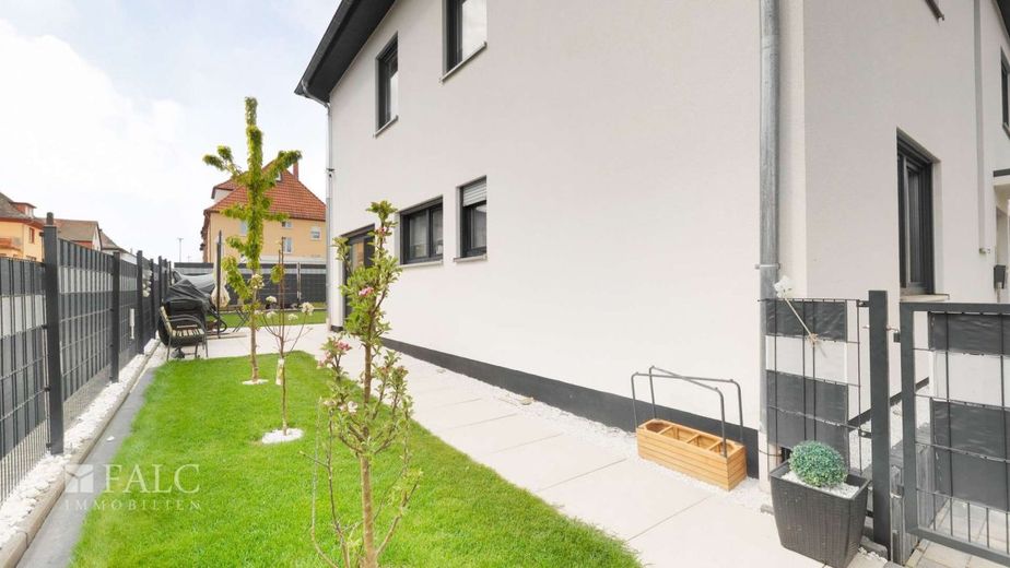 Traumhaftes Einfamilienhaus mit schönem Garten in Walldürn – Gartenarten