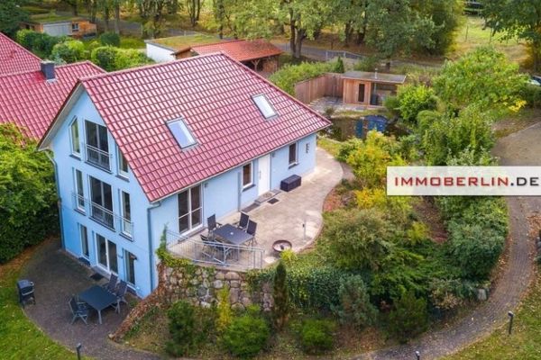IMMOBERLIN.DE - Fantastisches Einfamilienhaus mit Südterrasse & Einliegerwohnung in traumhafter Lage