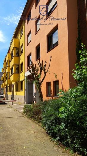 Voll vermietetes 5-Parteien-MFH, sehr zentral nahe Hauptbahnhof – Gebäude