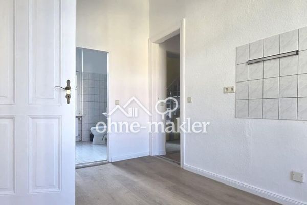 Zwei schöne sanierte 1- Zimmerwohnung im 2 OG / 3OG frei