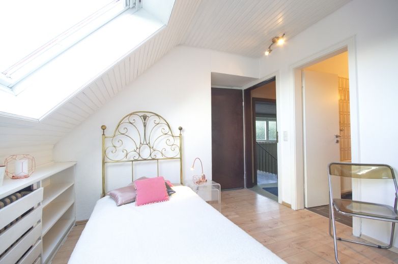 Kleines Apartment in attraktiver Lage, zum Beispiel für Berufspendler – 98effd607cda5145cc4cf3efcc85d75910a1f6d5.jpg