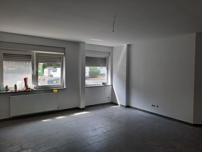 Kernsanierte helle 2-Zimmer-Erdgeschosswohnung in Recklinghausen-Grullbad – Wohnzimmer