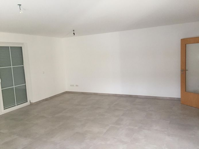 Ankastre mutfaklı ve balkonlu 3 odalı daire – Wohnzimmer