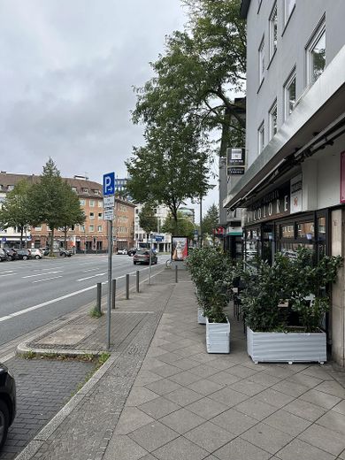 Dortmund’da 1A konum – İklimlendirmeli ve açılabilir vitrin cephesine sahip 360 m² mağaza alanı - 11€/m² – Blick Richtung Innenstadt