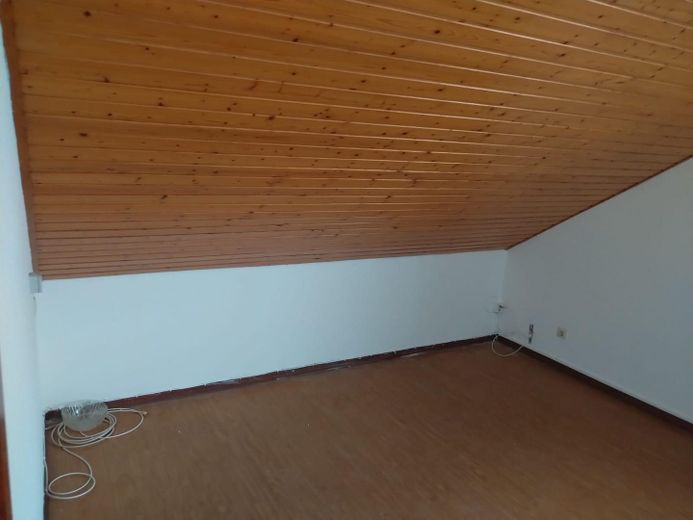 DG Schlafzimmer Linke Seite