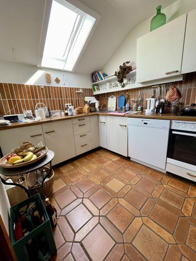 Lichtdurchflutete freundliche 3 Zimmer Dachgeschoßwohnung in ruhiger Lage in Wiblingen – Foto 8