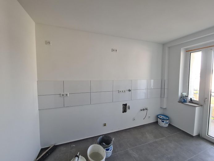 2-pokojowe mieszkanie z EK i balkonem od południa – Zdjęcie 4