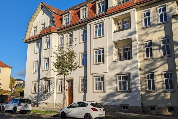 Striesen'de iki balkonlu güzel 3 odalı daire - 01.11.2026'dan itibaren kiralık